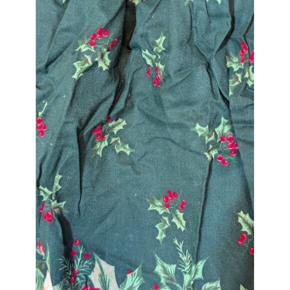 Vintage Floral Christmas Apron With Red & White Flowers On Green Background - Picture 2 of 6